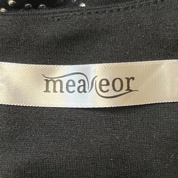 meaveor 2 Pieces Top Midi Studded Skirt Set For Kids Girls - Picture 10 of 12